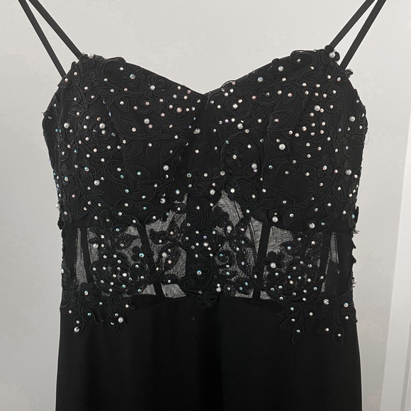 NWT CITY TRIANGLES Black High Slit Formal Gown - Picture 9 of 15
